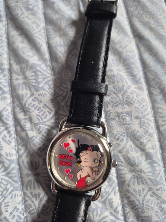 Betty boop and a people\'s watch main image 6